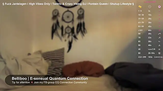 Snapshot of SwingWingWomanSweden chatting on September 16, 9:05 pm SwingWingWomanSweden online show from September 16, 9:05 pm