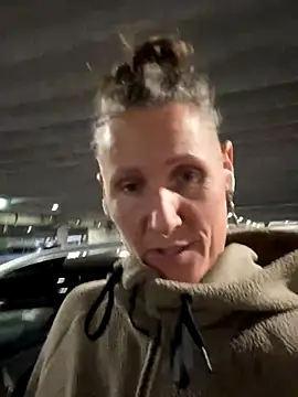 Snapshot of SwingWingWomanSweden chatting on September 25, 6:55 pm SwingWingWomanSweden online show from September 25, 6:55 pm