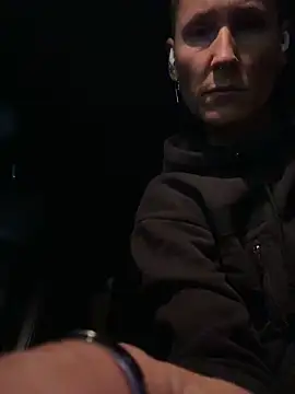 Snapshot of SwingWingWomanSweden chatting on October 30, 7:36 pm SwingWingWomanSweden online show from October 30, 7:36 pm