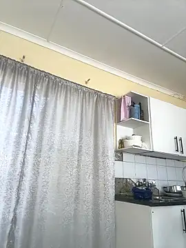 sexyBoobies98 online show from January 11, 6:40 am