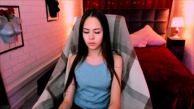 UliaNeer online show from November 25, 5:07 am