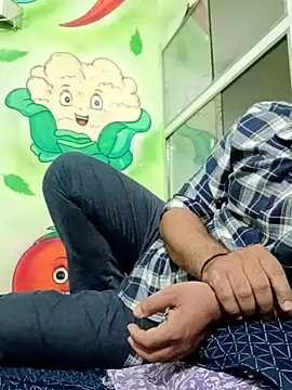 aarav 013 online show from April 17, 8:45 pm