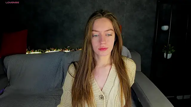 Snapshot of Agnes_Wells chatting on April 28, 1:04 am Agnes Wells online show from April 28, 1:04 am