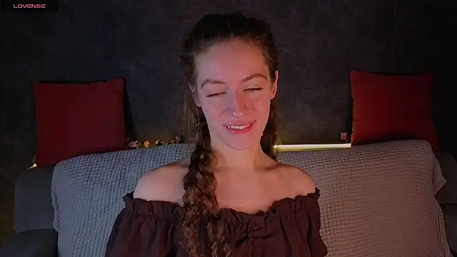 Snapshot of Agnes_Wells chatting on May 11, 3:12 am Agnes Wells online show from May 11, 3:12 am