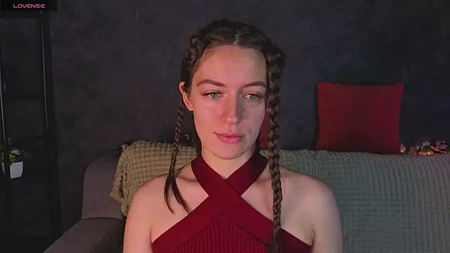 Snapshot of Agnes_Wells chatting on June 2, 1:07 am Agnes Wells online show from June 2, 1:07 am