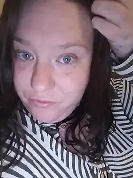 Feuchtekitty92xh online show from October 11, 7:23 pm