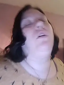 Feuchtekitty92xh online show from November 3, 7:15 pm