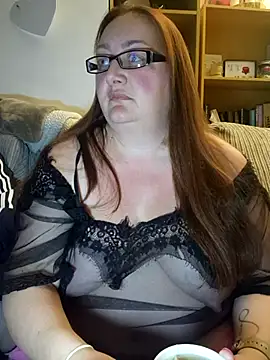 Snapshot of Luscious-LucyXX chatting on April 5, 7:55 pm Luscious-LucyXX online show from April 5, 7:55 pm