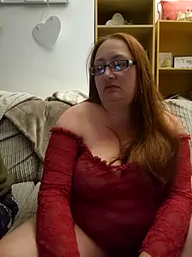 Snapshot of Luscious-LucyXX chatting on April 28, 7:52 pm Luscious-LucyXX online show from April 28, 7:52 pm