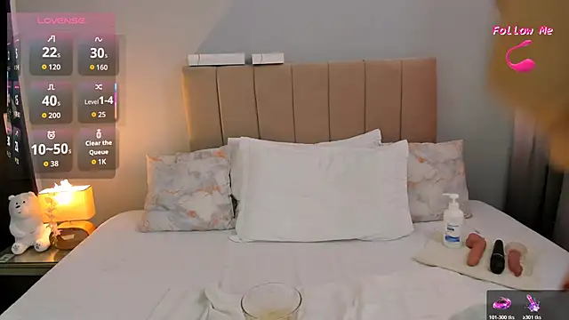 Penelophe01 online show from October 28, 5:15 pm