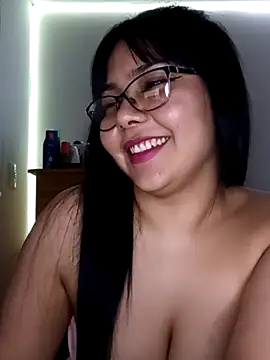 Snapshot of soo2303 chatting on September 19, 9:59 pm soo2303 online show from September 19, 9:59 pm