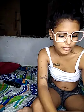 Snapshot of Vale_Nikol21 chatting on June 12, 12:31 am Vale Nikol21 online show from June 12, 12:31 am