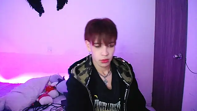 lucky stricke online show from December 23, 3:26 am