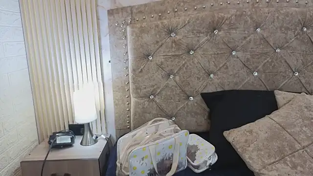 AnastasiaColeman online show from April 15, 7:58 pm