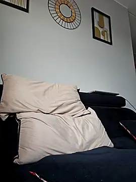 Snapshot of mojaymort chatting on September 23, 2:53 pm mojaymort online show from September 23, 2:53 pm