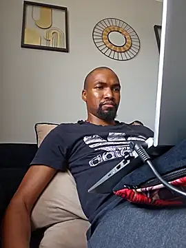 Snapshot of mojaymort chatting on September 29, 9:25 am mojaymort online show from September 29, 9:25 am