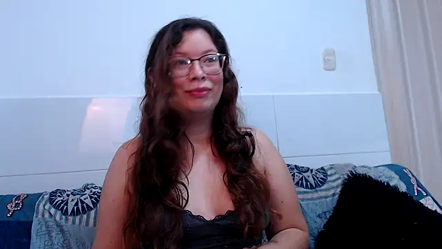 zoewhite2 online show from December 1, 2:11 pm
