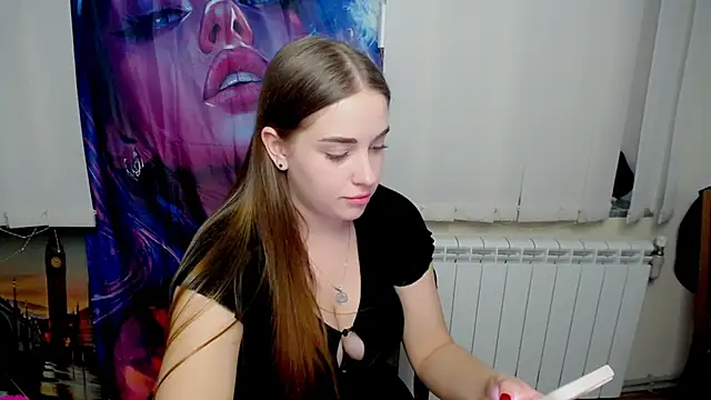 Snapshot of _MillaDellf_ chatting on October 13, 10:59 am  MillaDellf  online show from October 13, 10:59 am