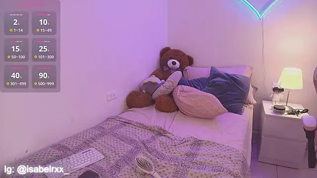 Snapshot of IsabelCortes chatting on September 18, 8:44 pm IsabelCortes online show from September 18, 8:44 pm