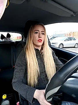 DeeA Blondy online show from October 24, 5:37 am