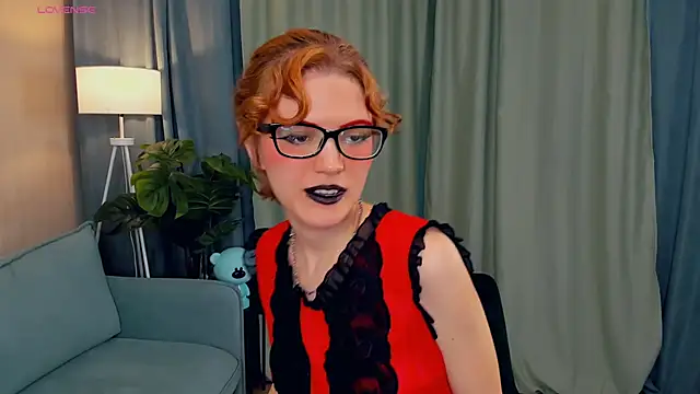 Snapshot of EdlinGathright chatting on October 5, 4:00 am EdlinGathright online show from October 5, 4:00 am