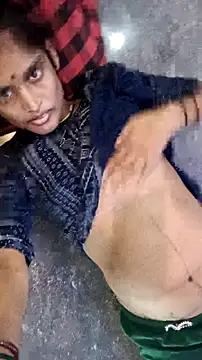 Snapshot of Guriya0076 chatting on September 18, 11:01 am Guriya0076 online show from September 18, 11:01 am