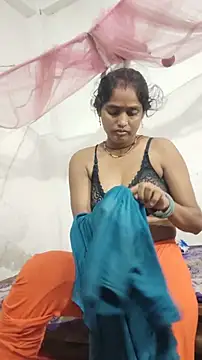 Snapshot of Guriya0076 chatting on July 13, 1:14 pm Guriya0076 online show from July 13, 1:14 pm
