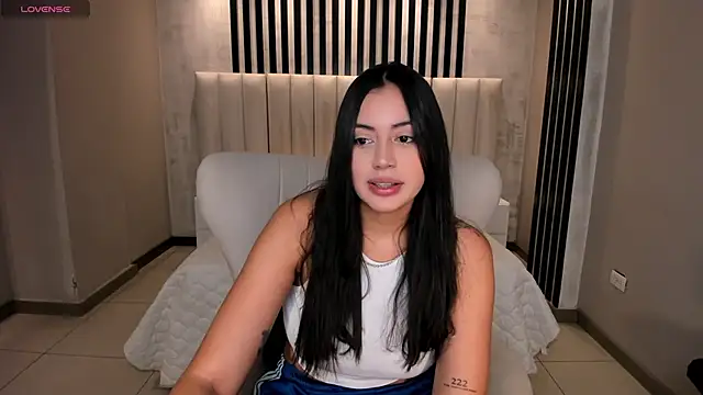 AmbarJames  online show from April 2, 11:41 am