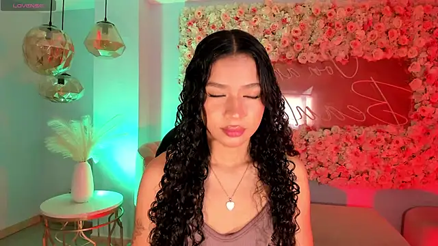 SophieHouston  online show from September 30, 2:27 am