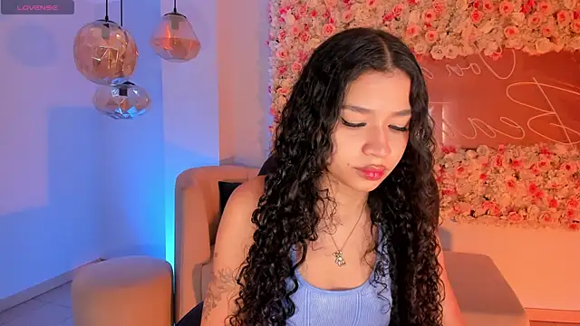 SophieHouston  online show from October 3, 4:31 am