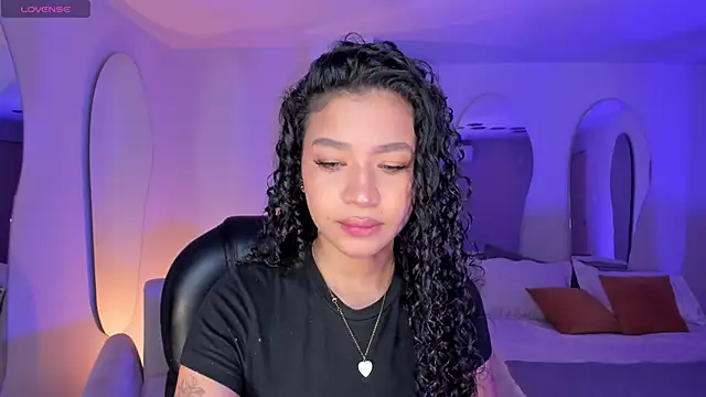 SophieHouston  online show from October 26, 4:07 am