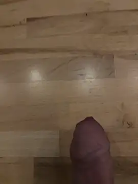 Snapshot of Tayatom8823 chatting on March 12, 9:21 pm Tayatom8823 online show from March 12, 9:21 pm