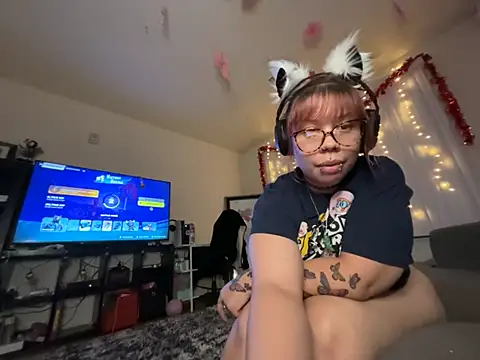 moan4mona online show from March 22, 3:21 am