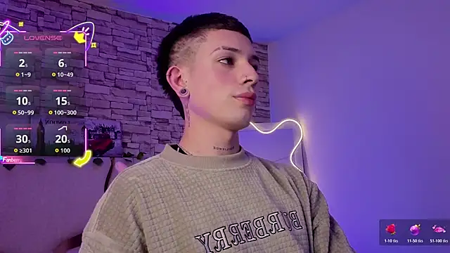 boyfox tay online show from February 20, 7:25 pm