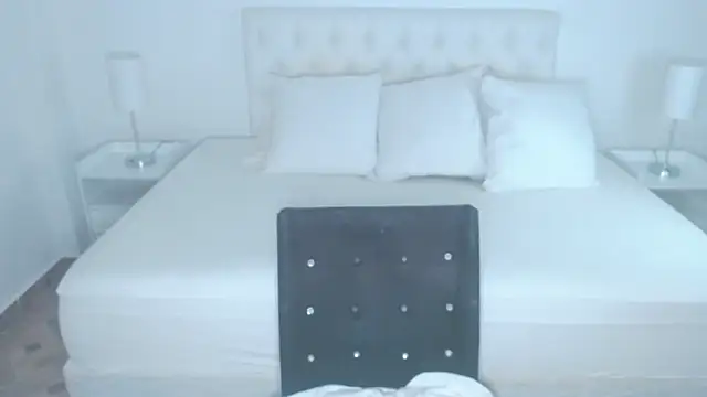 mr hunterx online show from April 7, 2:01 am