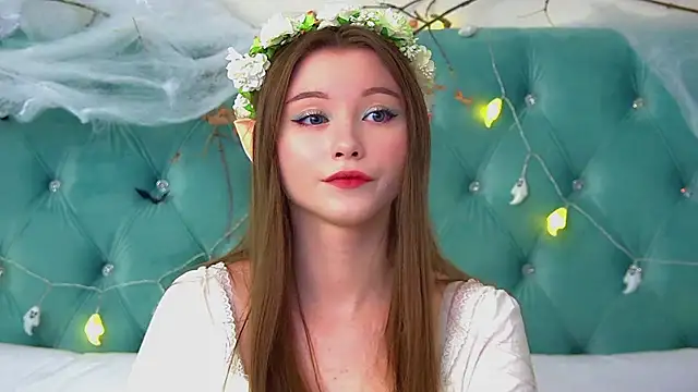 KeiraAsti online show from October 26, 6:08 am