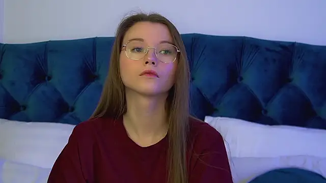 KeiraAsti online show from February 24, 6:17 pm