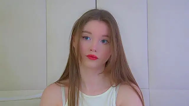 Snapshot of KeiraAsti chatting on May 11, 6:05 pm KeiraAsti online show from May 11, 6:05 pm