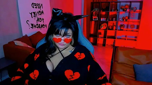 MaryHarrys online show from October 29, 8:43 pm