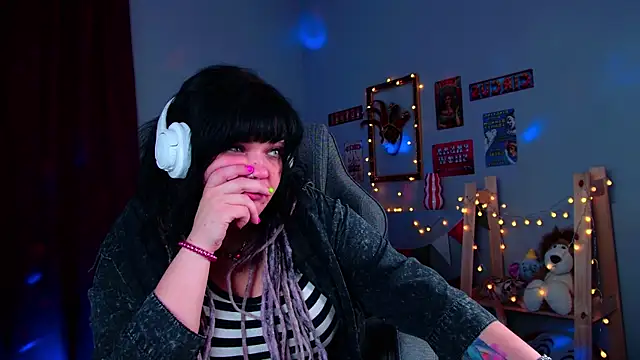 MaryHarrys online show from June 6, 9:03 am