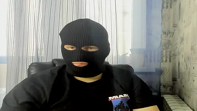 Snapshot of romiosabrino chatting on January 7, 10:51 am romiosabrino online show from January 7, 10:51 am