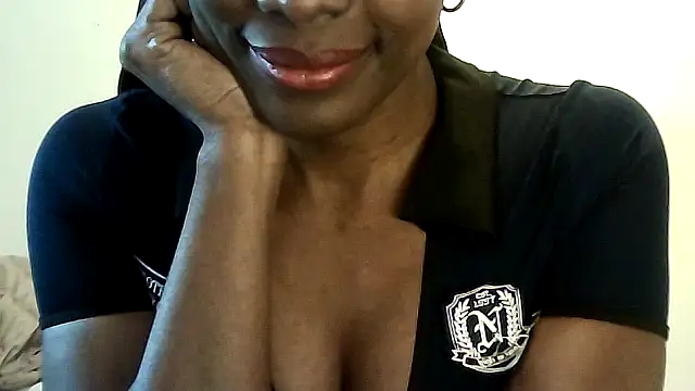 Snapshot of Chatdoll2 chatting on February 15, 2:36 pm Chatdoll2 online show from February 15, 2:36 pm