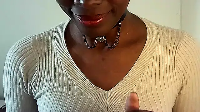 Snapshot of Chatdoll2 chatting on February 18, 1:07 pm Chatdoll2 online show from February 18, 1:07 pm