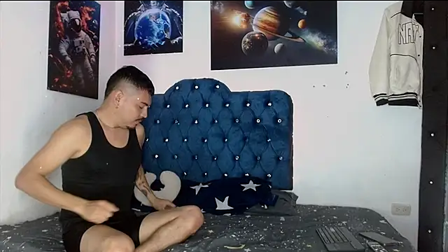 Snapshot of Arturocontreras11 chatting on December 18, 8:53 am Arturocontreras11 online show from December 18, 8:53 am