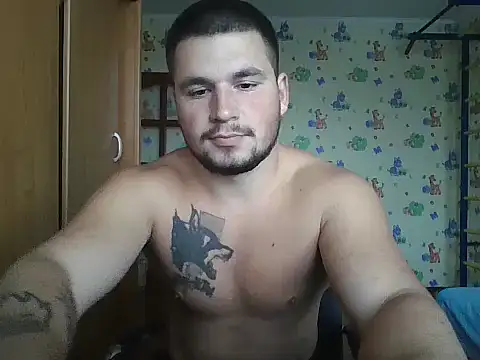 chiraq1945 online show from October 2, 6:20 am