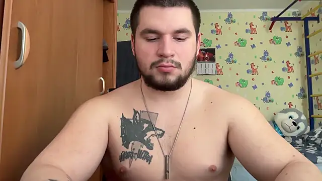 chiraq1945 online show from February 15, 8:02 am