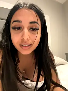 LilMisIndianx online show from October 14, 6:58 am