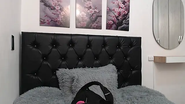 pinky f00x online show from May 23, 7:29 pm