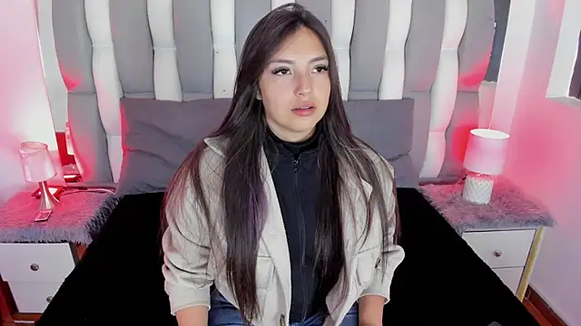 Snapshot of Adaara_Rey chatting on October 3, 8:17 pm Adaara Rey online show from October 3, 8:17 pm