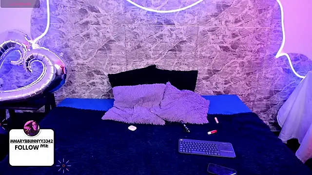 MaryAnneeXOO online show from March 9, 6:12 pm